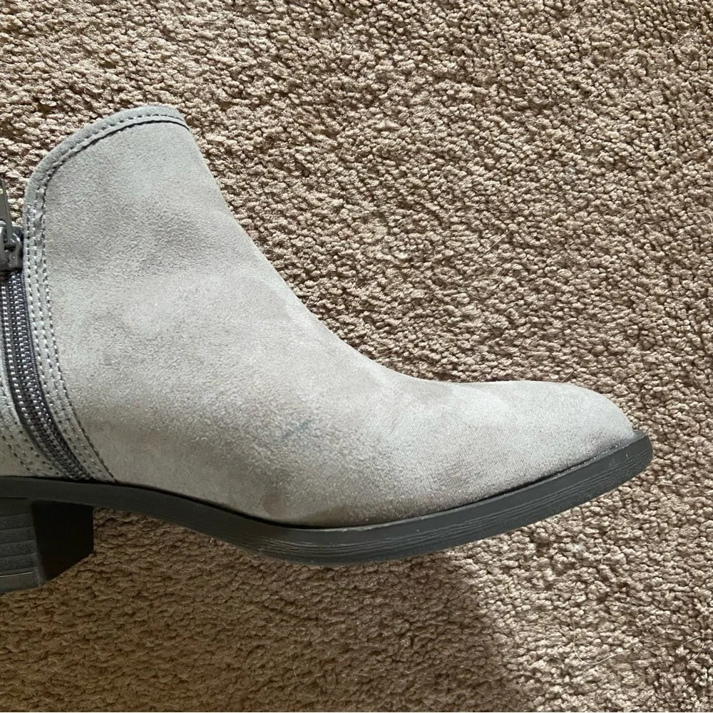 JustFab Grey Booties - Picture 4 of 4